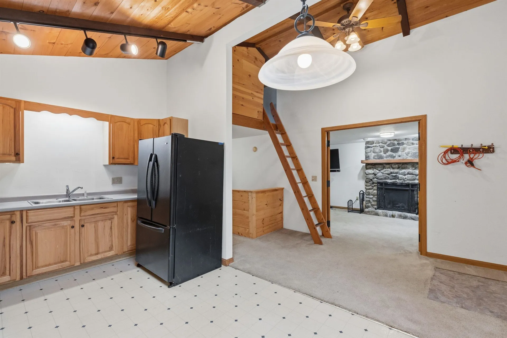 139 Wintersport Street Moultonborough NH 03254