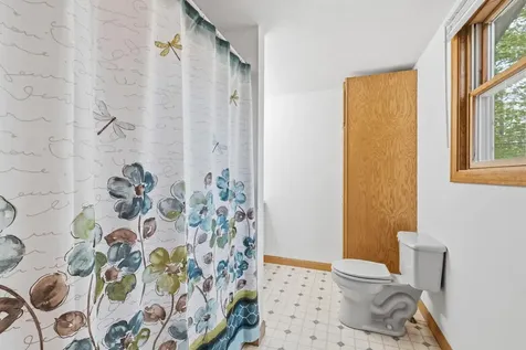 139 Wintersport Street Moultonborough NH 03254