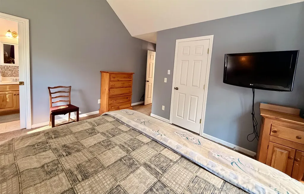 52 Ruth Way Wilmington VT 05363