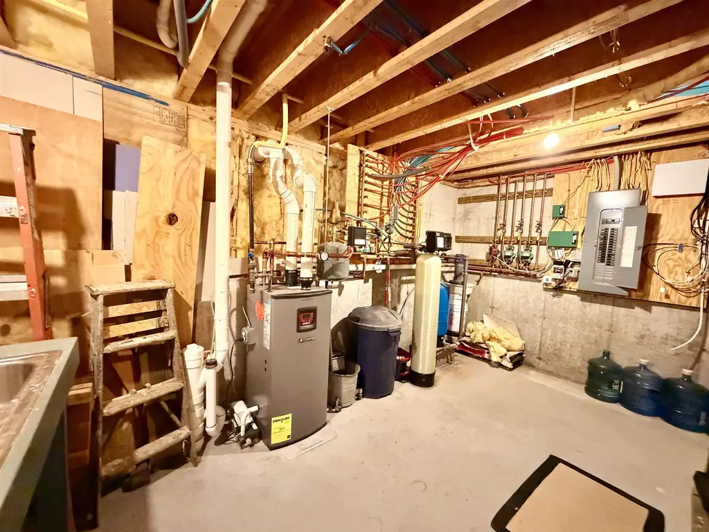 52 Ruth Way Wilmington VT 05363
