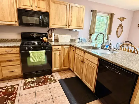 52 Ruth Way Wilmington VT 05363
