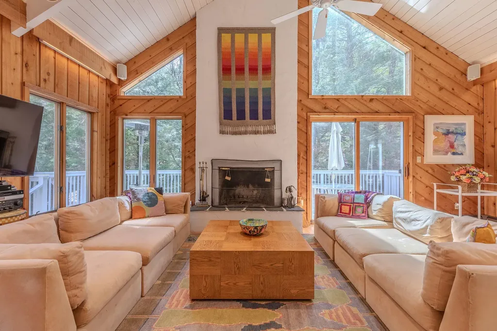 63 Raspberry Hill Road Winhall VT 05340