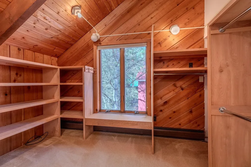 63 Raspberry Hill Road Winhall VT 05340