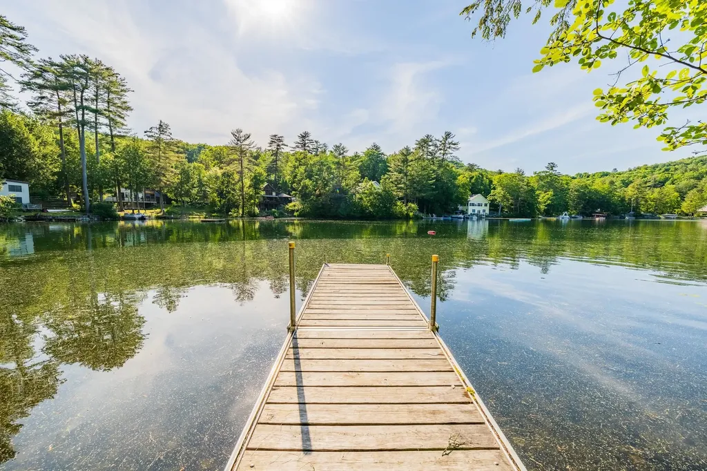 123 Peninsula Drive Poultney VT 05764