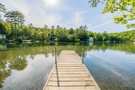 123 Peninsula Drive Poultney VT 05764