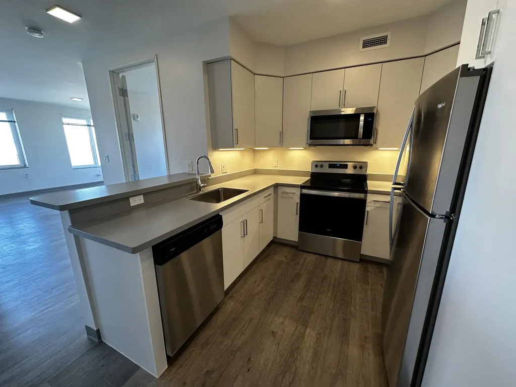 409 Elm Street Manchester NH 03101