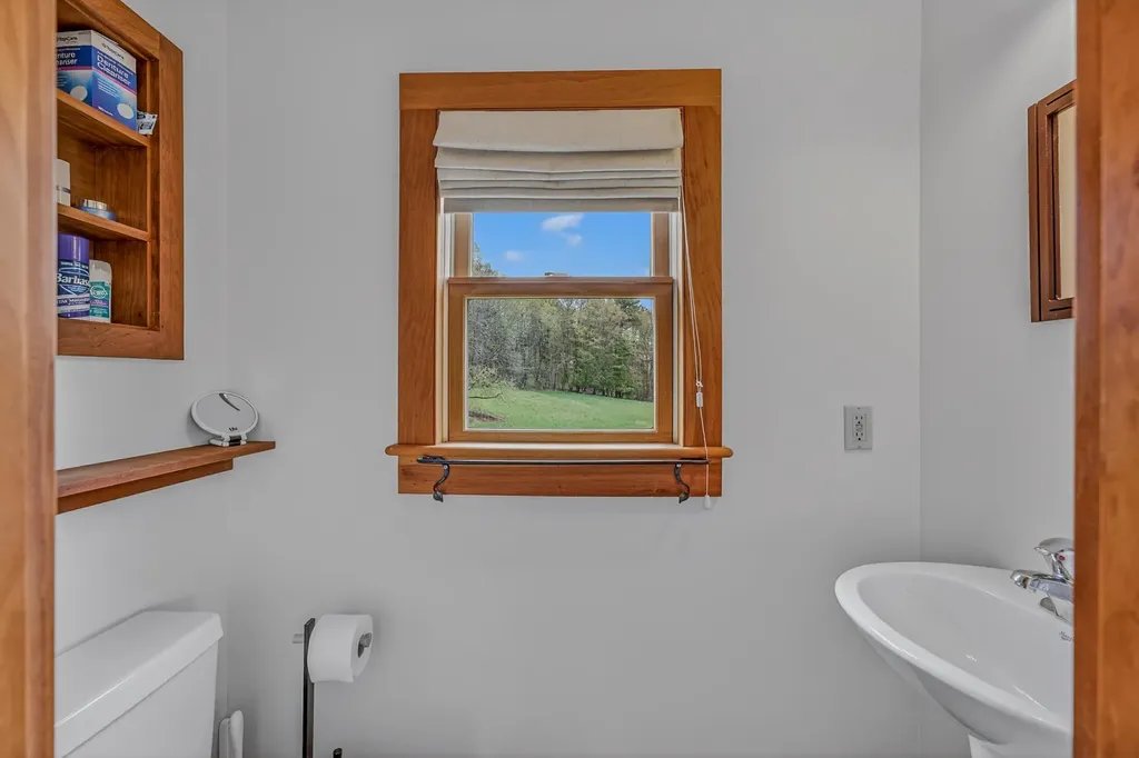 2923 Diamond Hill Road St. Johnsbury VT 05819