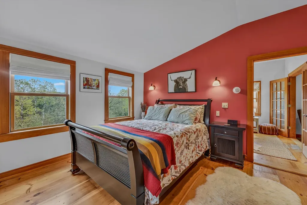 2923 Diamond Hill Road St. Johnsbury VT 05819