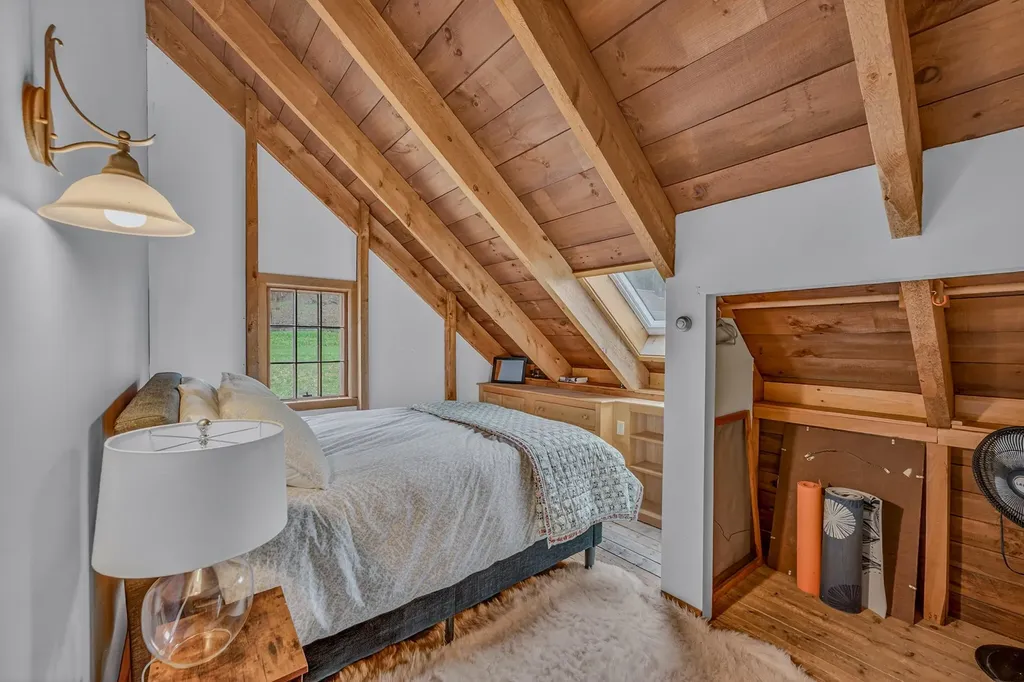 2923 Diamond Hill Road St. Johnsbury VT 05819