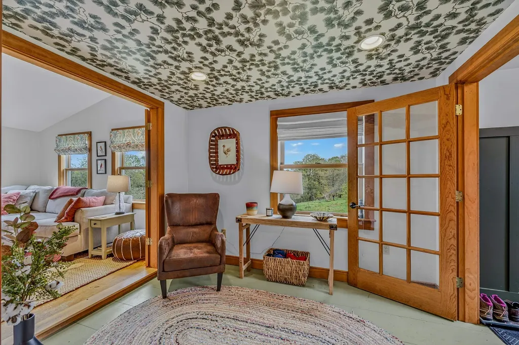 2923 Diamond Hill Road St. Johnsbury VT 05819