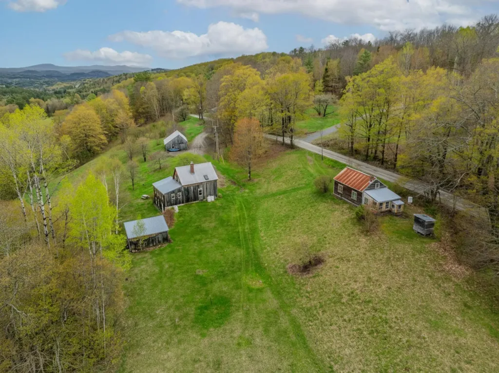 2923 Diamond Hill Road St. Johnsbury VT 05819