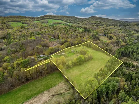 2923 Diamond Hill Road St. Johnsbury VT 05819