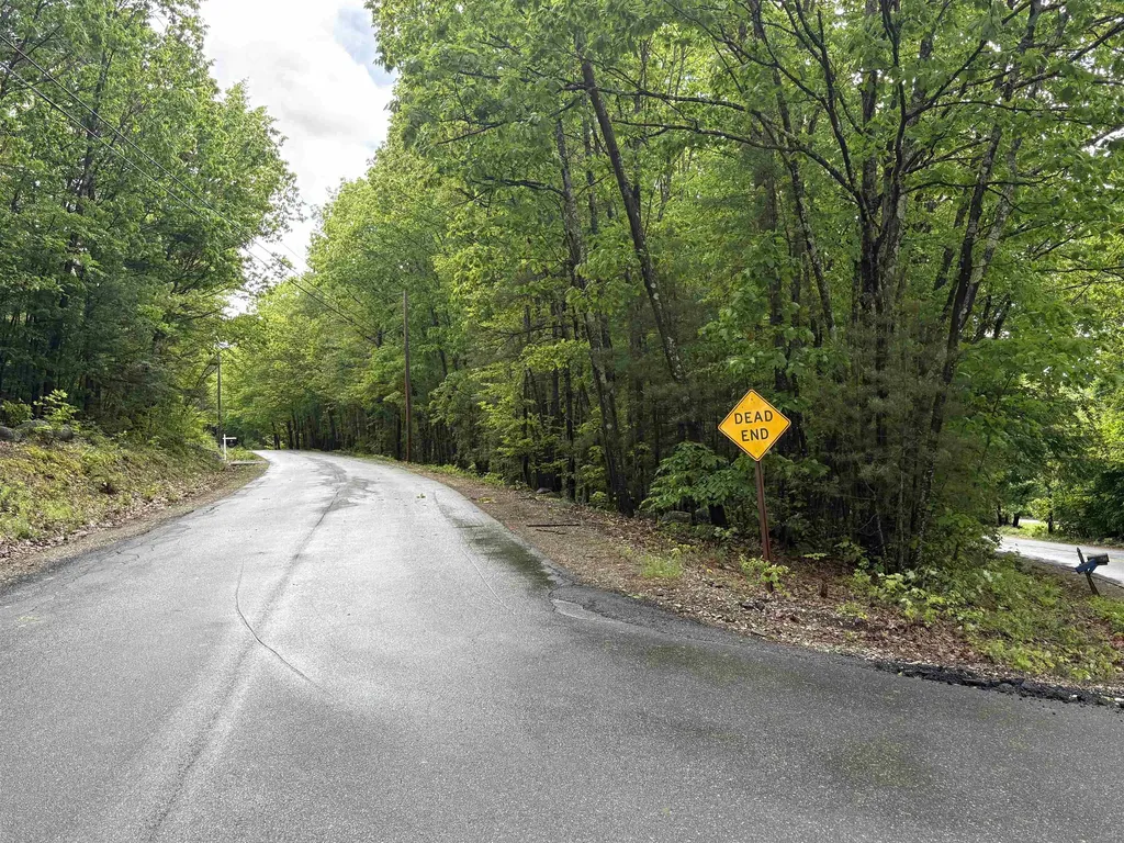 21-2 Leach Hill Road Goffstown NH 03045