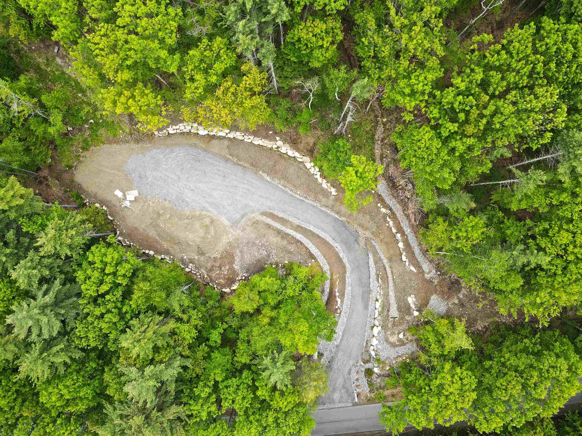 21-2 Leach Hill Road Goffstown NH 03045
