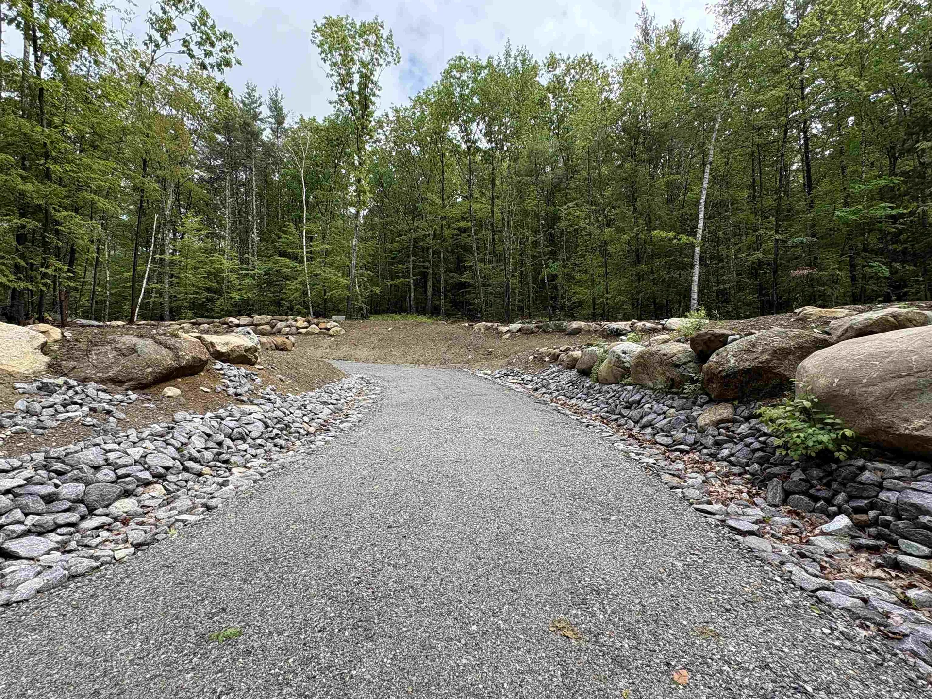21-2 Leach Hill Road Goffstown NH 03045