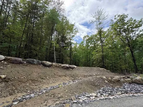21-2 Leach Hill Road Goffstown NH 03045