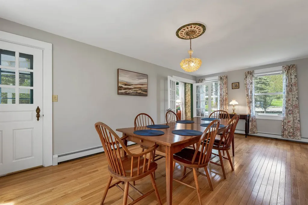 456 Governor Wentworth Highway Tuftonboro NH 03816