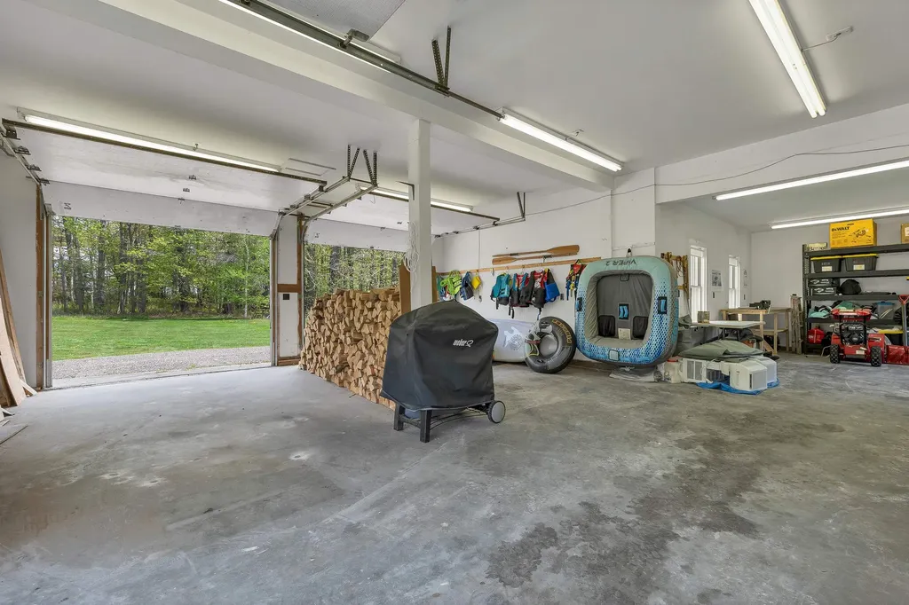 456 Governor Wentworth Highway Tuftonboro NH 03816