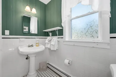 456 Governor Wentworth Highway Tuftonboro NH 03816