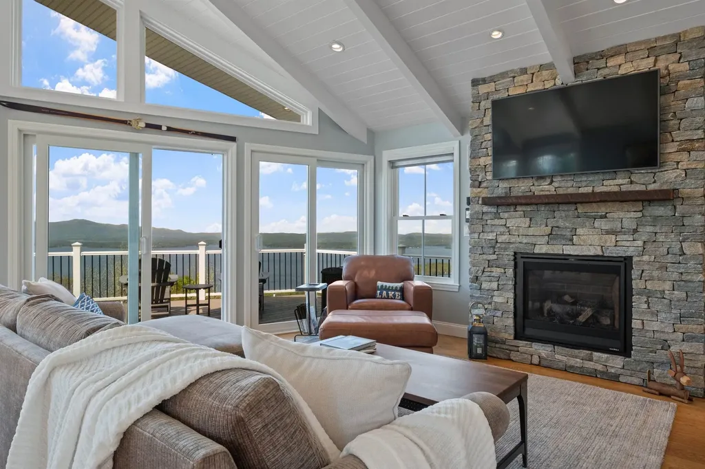 24 Trailview Drive Gilford NH 03249