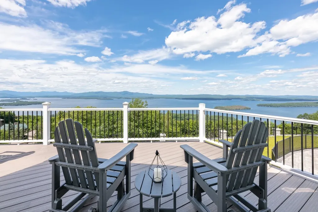24 Trailview Drive Gilford NH 03249