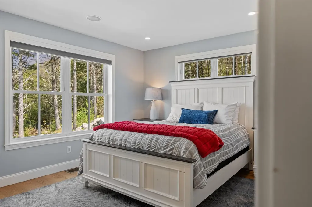 24 Trailview Drive Gilford NH 03249