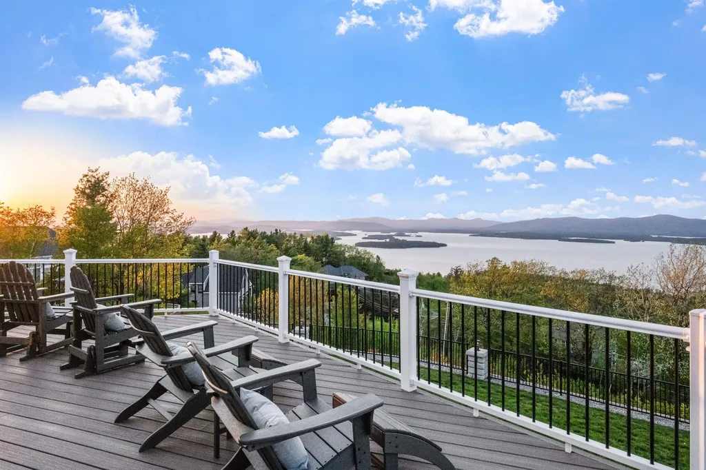 24 Trailview Drive Gilford NH 03249