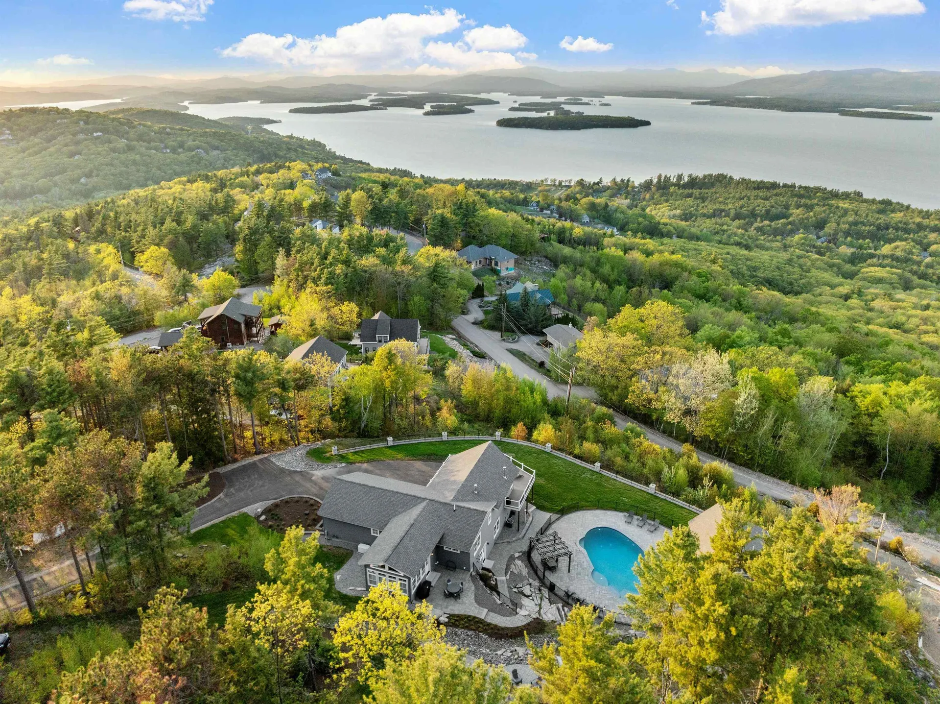24 Trailview Drive Gilford NH 03249