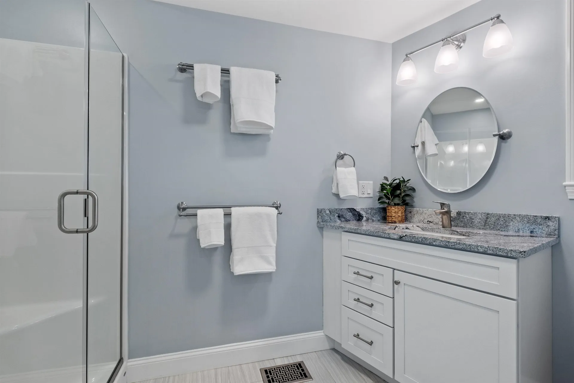 24 Trailview Drive Gilford NH 03249