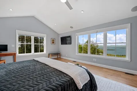24 Trailview Drive Gilford NH 03249