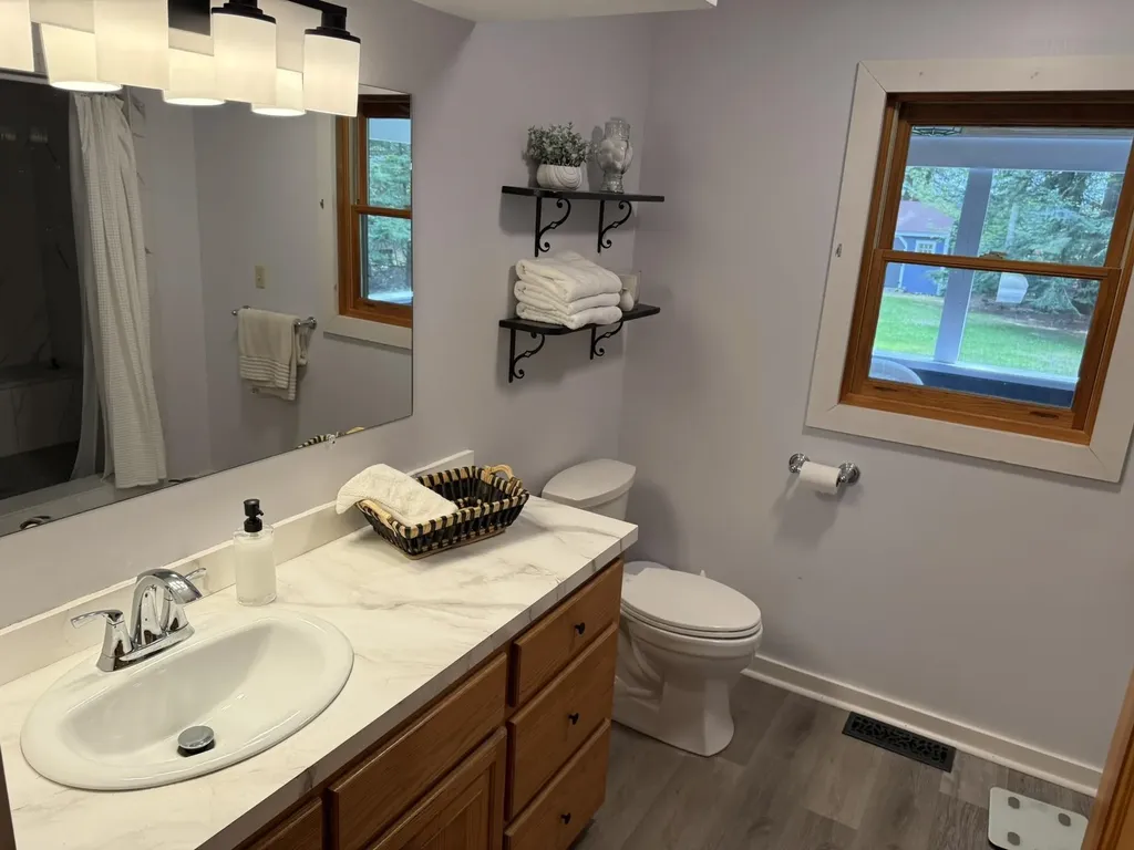 6 Percy Drive Wolfeboro NH 03894-4831