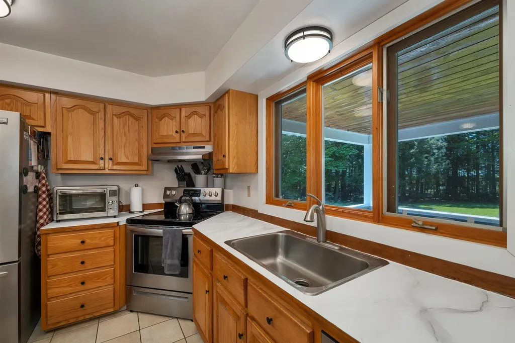 6 Percy Drive Wolfeboro NH 03894-4831