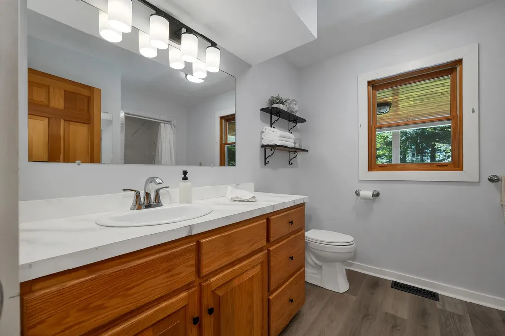 6 Percy Drive Wolfeboro NH 03894-4831