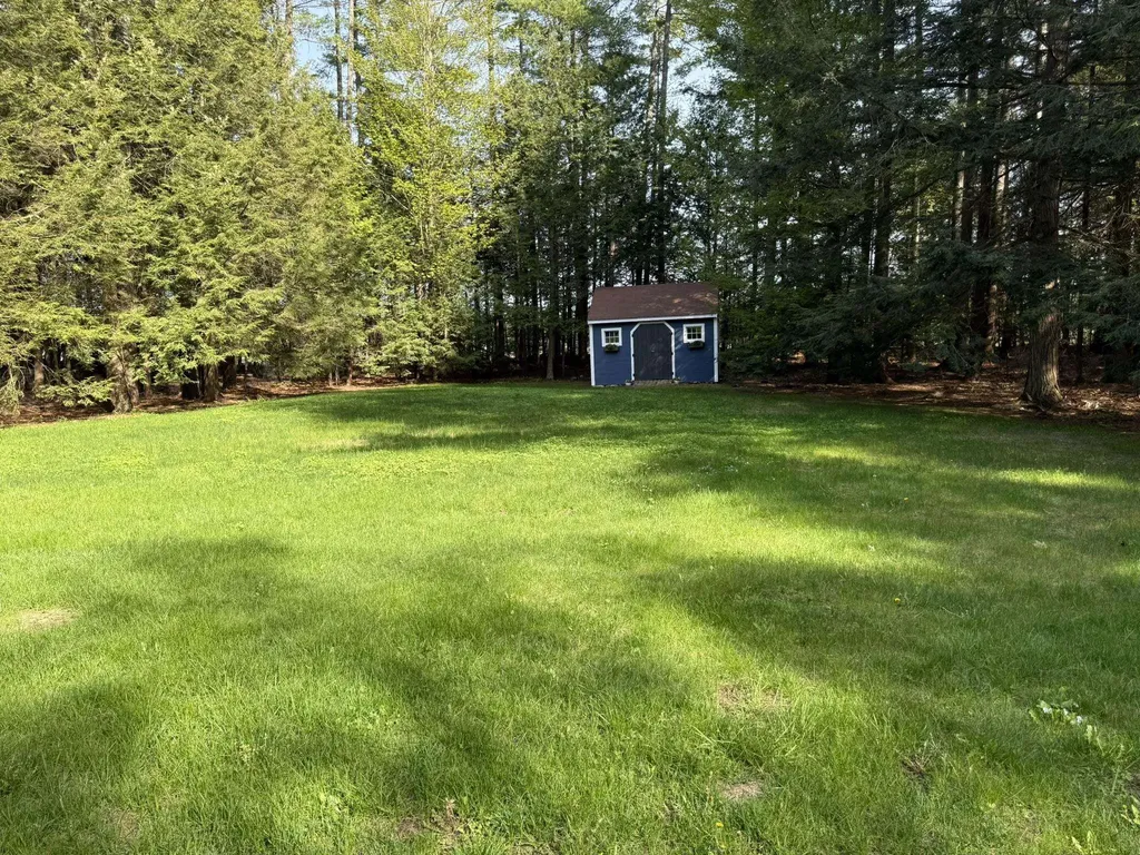 6 Percy Drive Wolfeboro NH 03894-4831