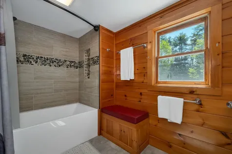 6 Percy Drive Wolfeboro NH 03894-4831
