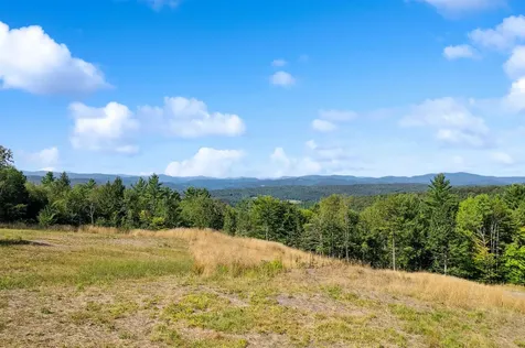 1985 Gee Hill Road Royalton VT 05068