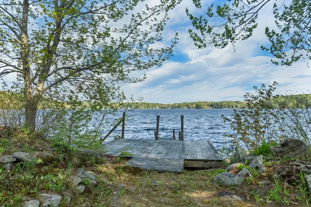 24 Gillis Lane Barnstead NH 03225