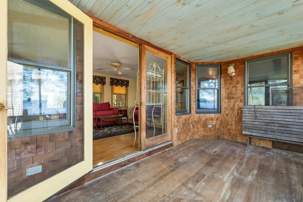 24 Gillis Lane Barnstead NH 03225