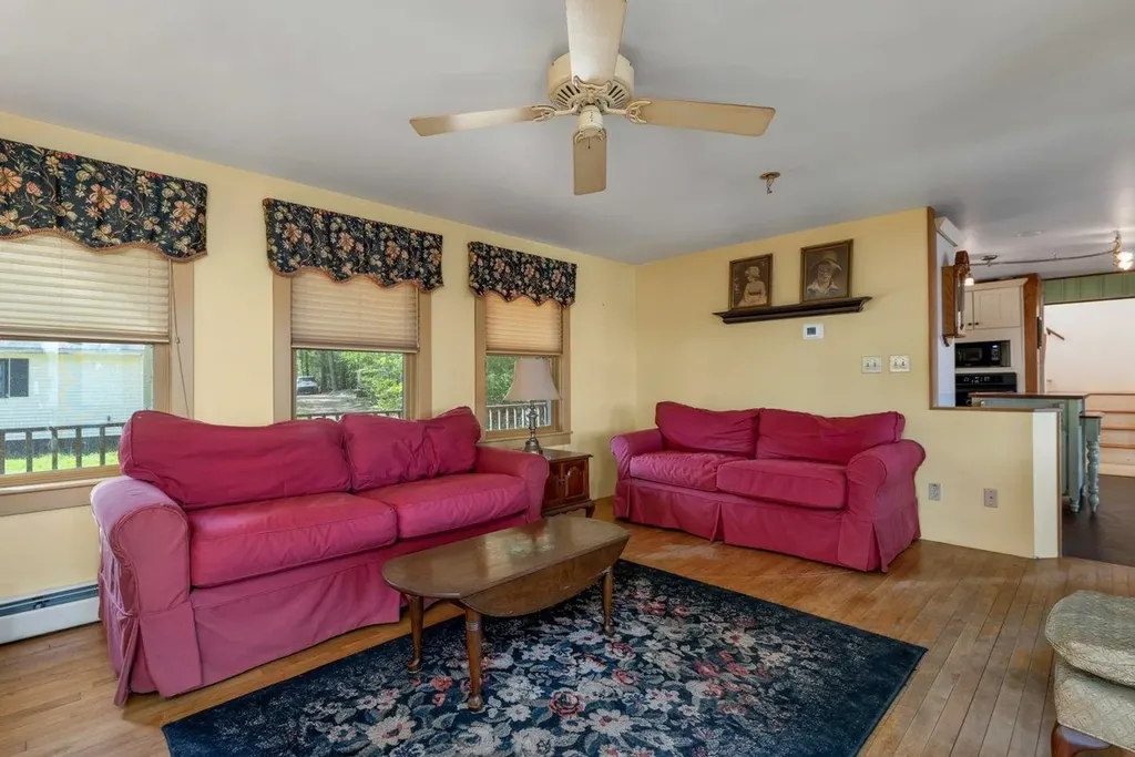 24 Gillis Lane Barnstead NH 03225