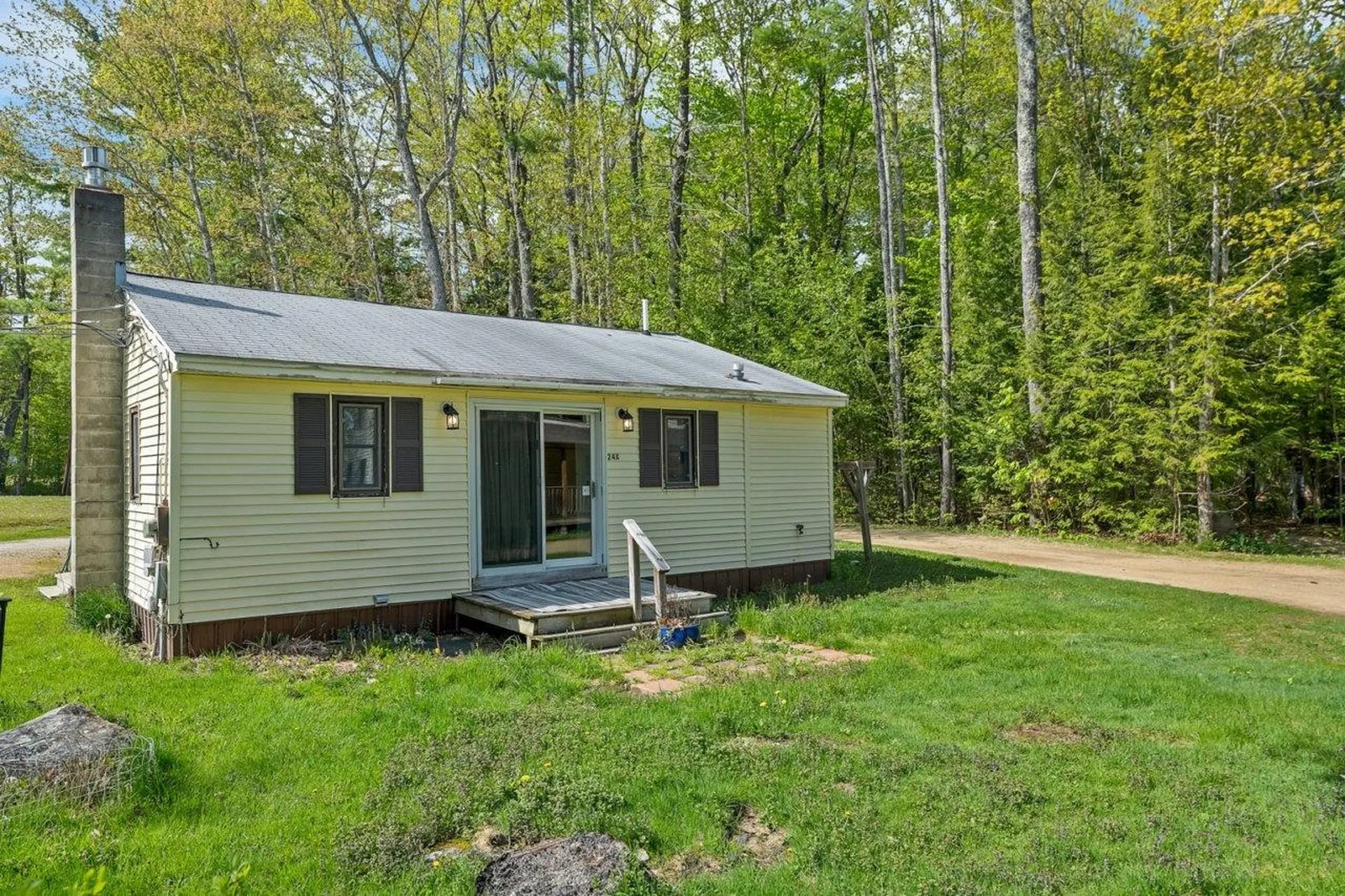 24 Gillis Lane Barnstead NH 03225