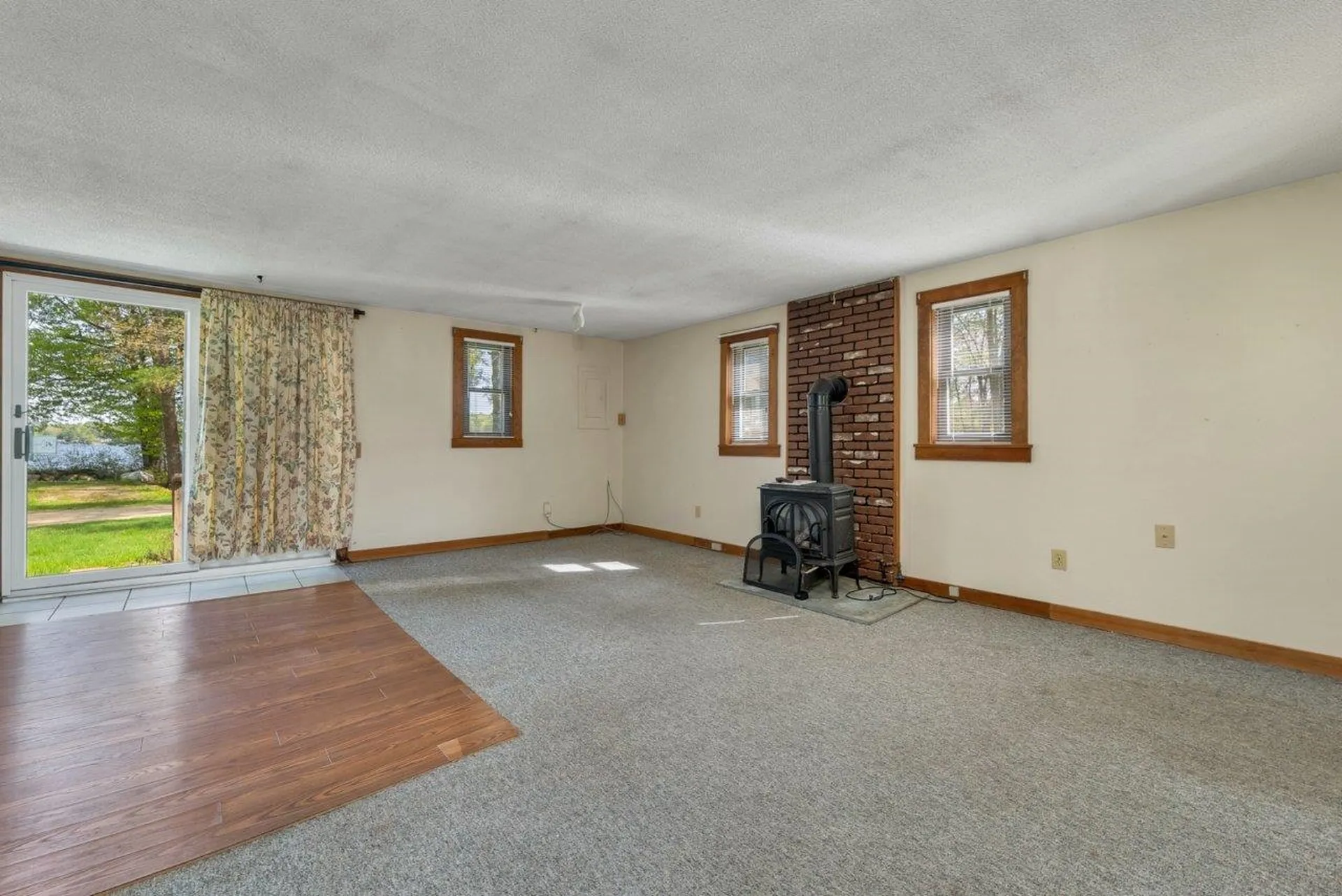 24 Gillis Lane Barnstead NH 03225