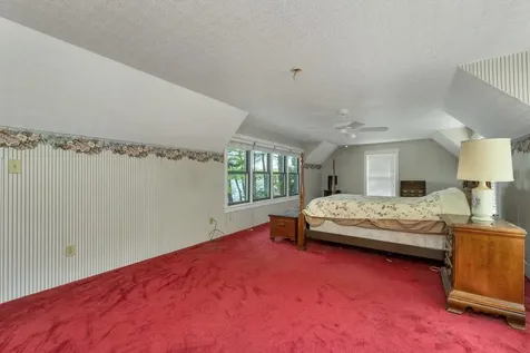 24 Gillis Lane Barnstead NH 03225