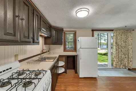 24 Gillis Lane Barnstead NH 03225