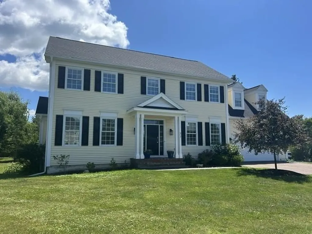 37 Tabor Place South Burlington VT 05403