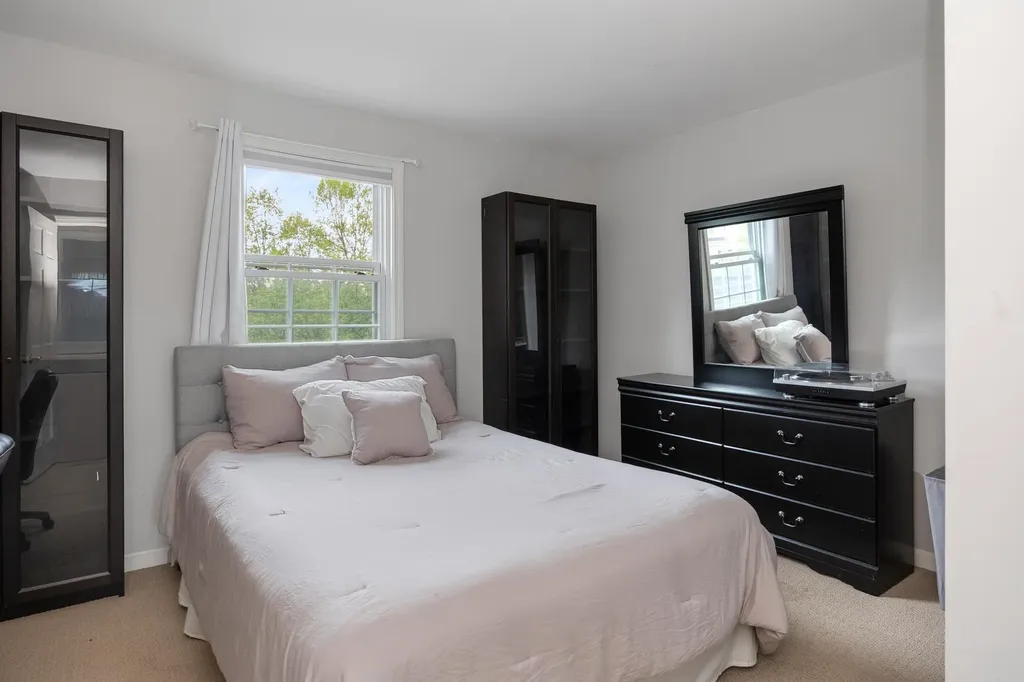 37 Tabor Place South Burlington VT 05403