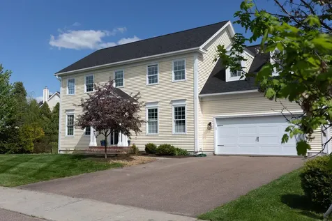 37 Tabor Place South Burlington VT 05403