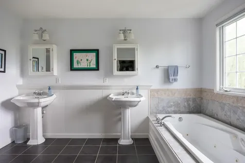 37 Tabor Place South Burlington VT 05403