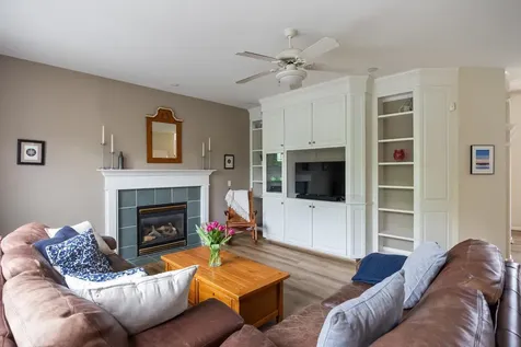 37 Tabor Place South Burlington VT 05403