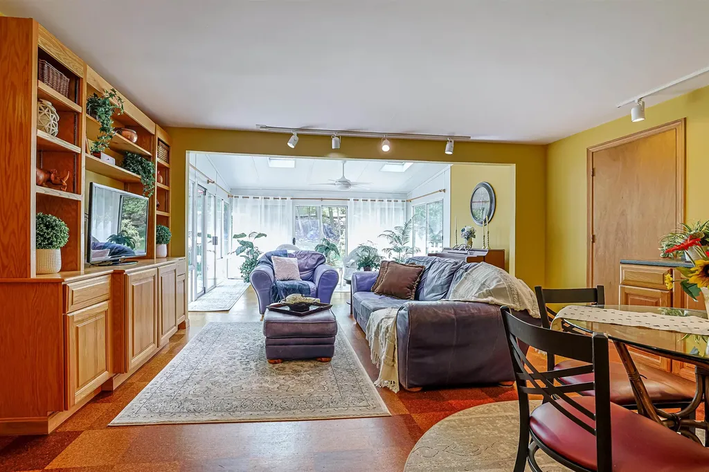 311 Paquette Avenue Manchester NH 03104
