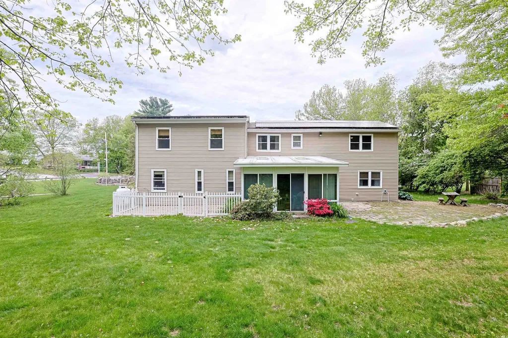311 Paquette Avenue Manchester NH 03104